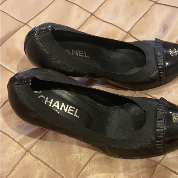 Chanel fabulous black leather heels, size 36.5 - Picture 9 of 12